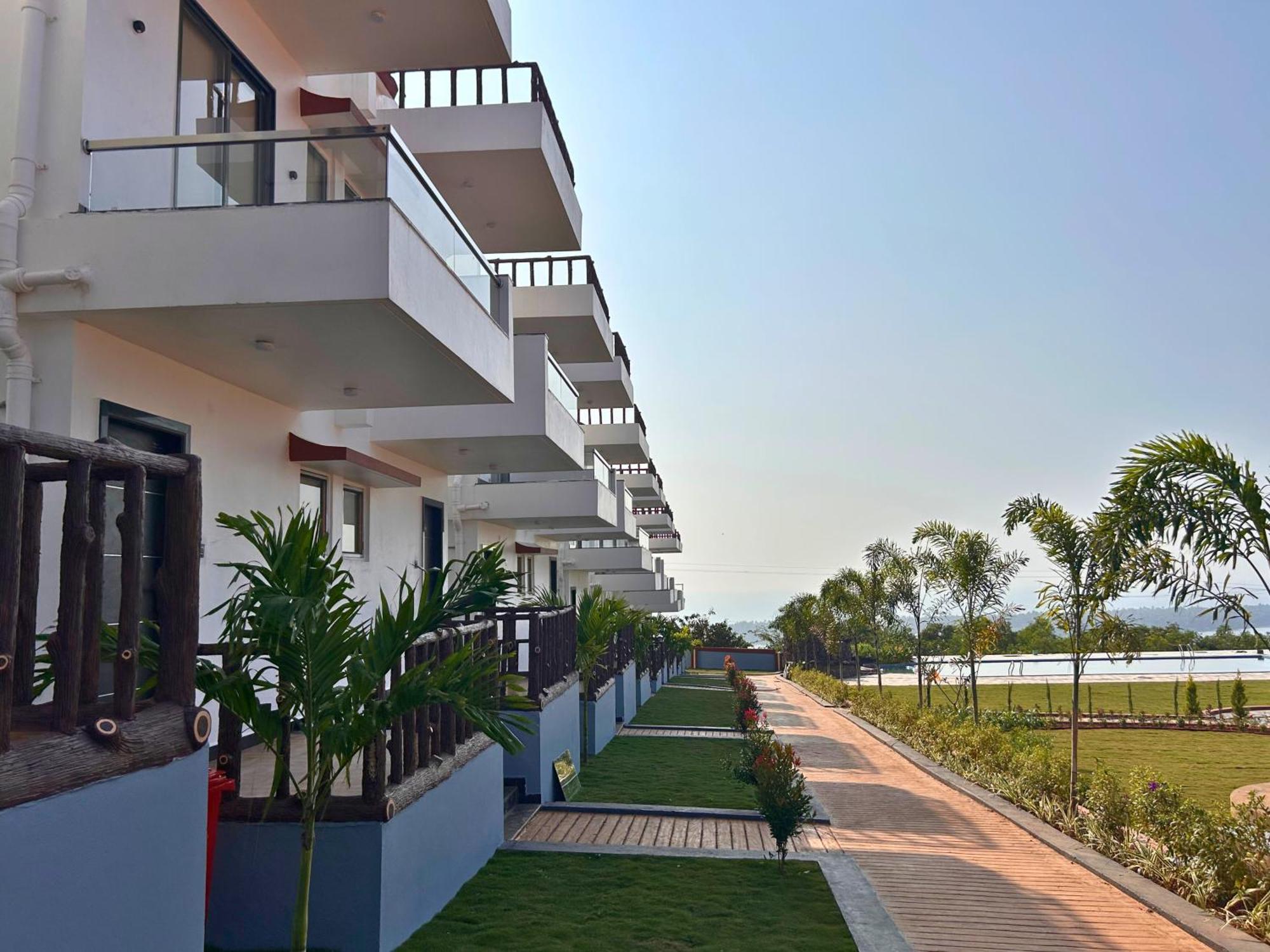 Baywatch Resort Bhogave Beach Vengurla Kültér fotó